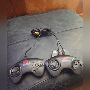 Vintage 2004 EA Sports Plug  Play Video Game Controller Madden 95 N64 SEGA PS1